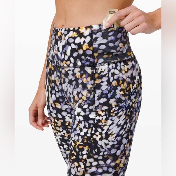 Lululemon Fast and Free Tight II 25" *Non-Reflective size 4 - Picture 4 of 16